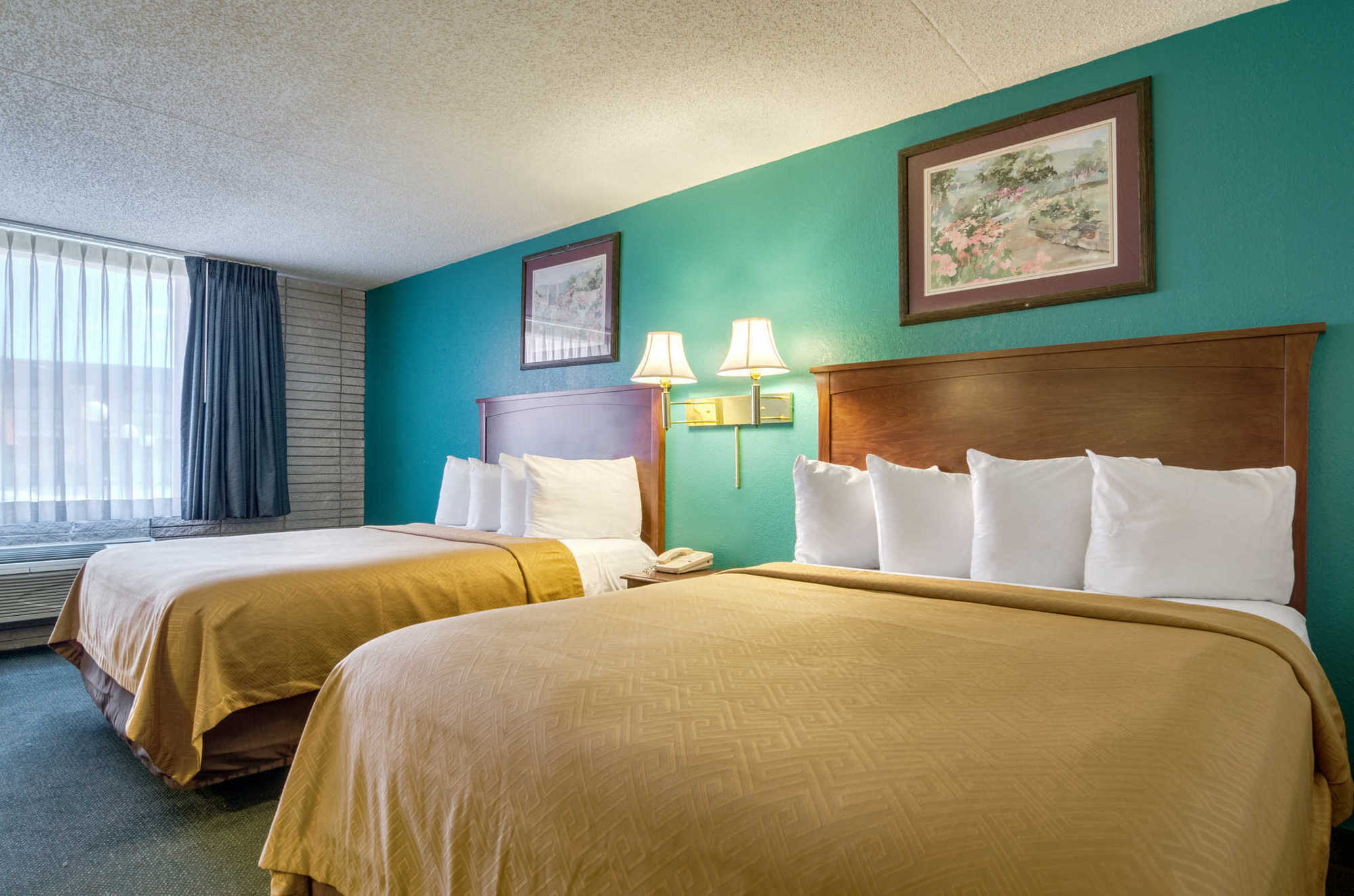 Americas Best Value Inn Салина Номер фото